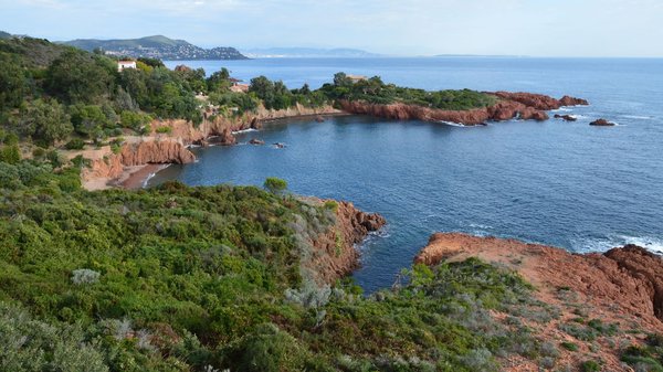 Quelques conseils pour trouver des campings naturistes de luxe en Corse